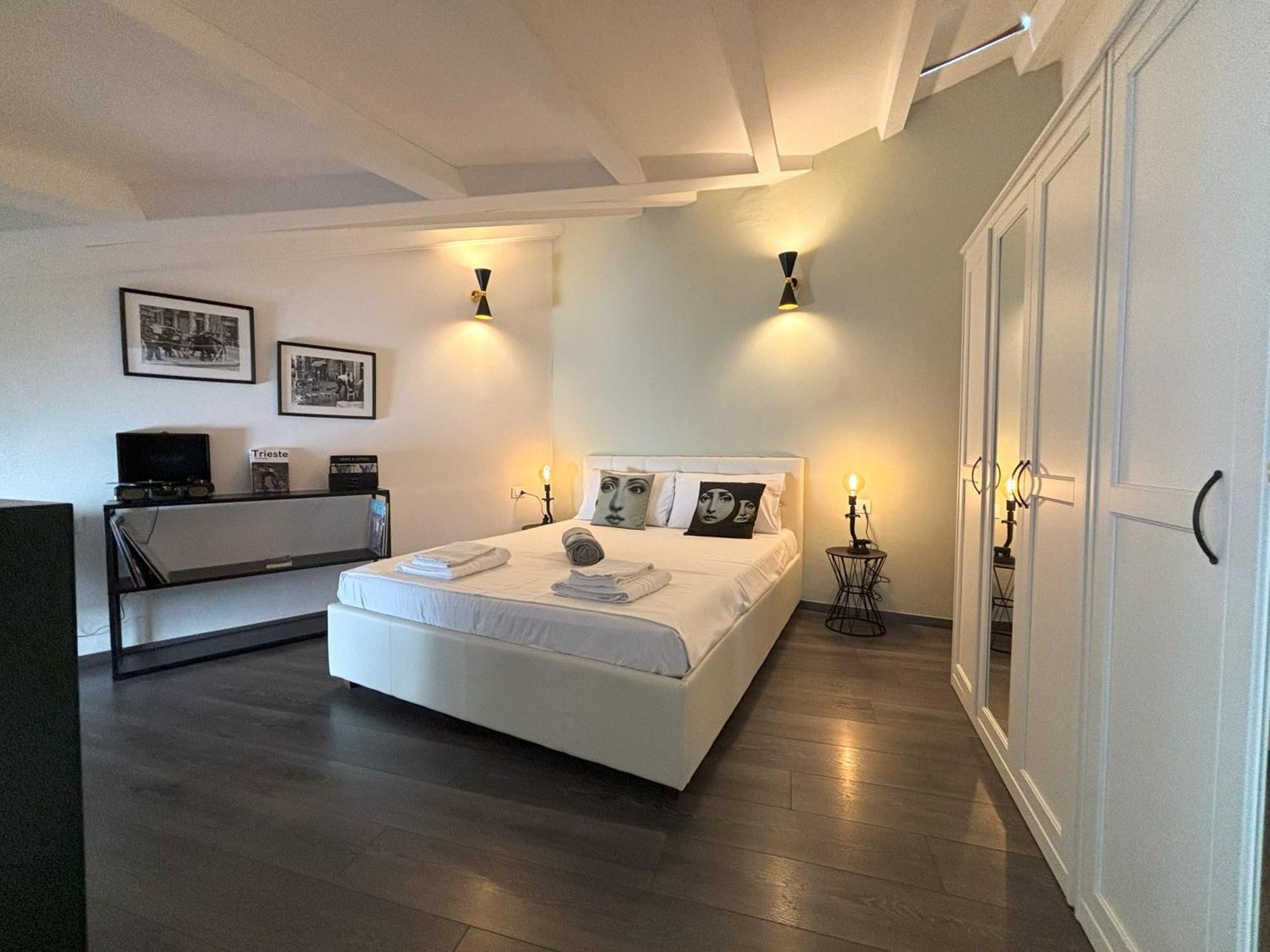 Apartment Interno 24 *